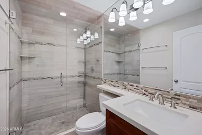 7802 E Keim Drive, Scottsdale, AZ 85250 - Photo 9