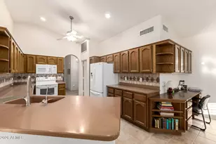 10305 E Arrowvale Dr, Sun Lakes, AZ 85248 - Photo 11