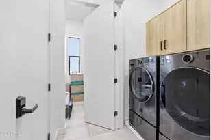 377 E Windsor Ave, Phoenix, AZ 85004 - Photo 31