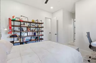 377 E Windsor Ave, Phoenix, AZ 85004 - Photo 25