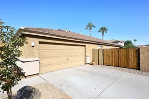 2841 S Camellia Dr, Chandler, AZ 85286 - Photo 5
