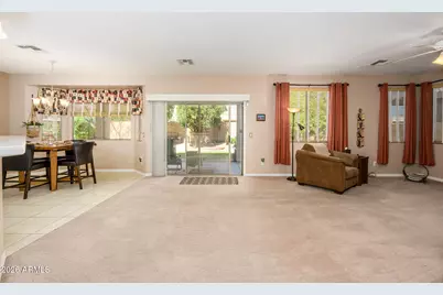 16822 W Halifax Street, Surprise, AZ 85374 - Photo 9