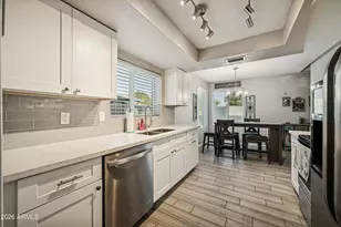 8601 N 85th Ave, Peoria, AZ 85345 - Photo 9