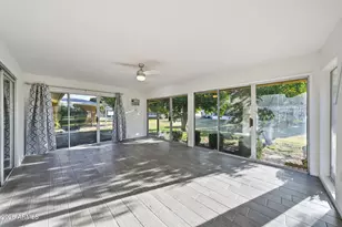 19045 N Signal Butte Cir, Sun City, AZ 85373 - Photo 33