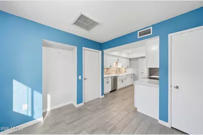 19045 N Signal Butte Circle, Sun City, AZ 85373 - Photo 13