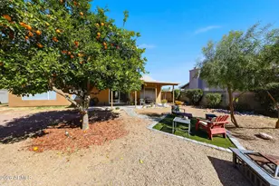 8447 W Aster Dr, Peoria, AZ 85381 - Photo 21