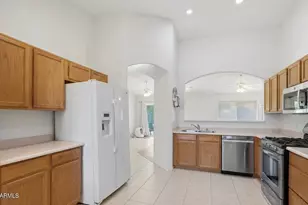 8447 W Aster Dr, Peoria, AZ 85381 - Photo 3