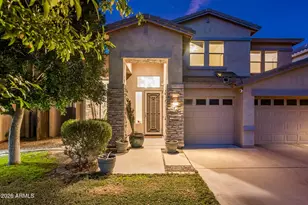 2442 E Glass Ln, Phoenix, AZ 85042 - Photo 1