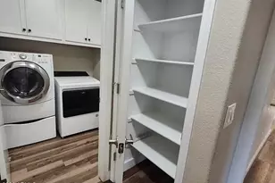 8642 W Echo Ln, Peoria, AZ 85345 - Photo 11