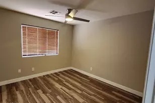 8642 W Echo Ln, Peoria, AZ 85345 - Photo 13