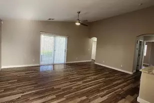 8642 W Echo Ln, Peoria, AZ 85345 - Photo 3