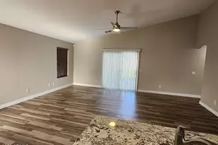 8642 W Echo Ln, Peoria, AZ 85345 - Photo 9