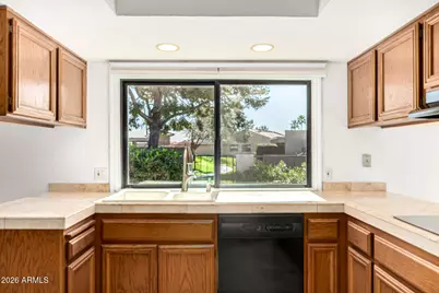 10487 E Cochise Avenue, Scottsdale, AZ 85258 - Photo 9