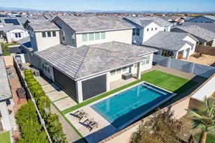 17245 W Middlebury St, Surprise, AZ 85388 - Photo 9