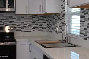 16225 N 29th St, Phoenix, AZ 85032 - Photo 9