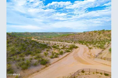 18881 W Roper Road, Wickenburg, AZ 85390 - Photo 5