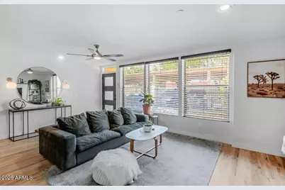 2929 N 39th Street #2, Phoenix, AZ 85018 - Photo 3