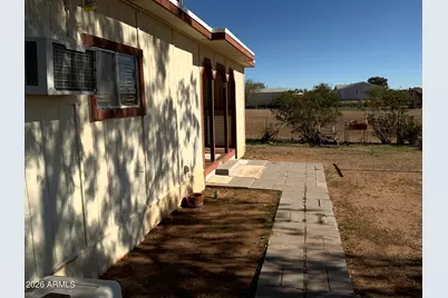 25625 W Rockaway Hills Drive, Morristown, AZ 85342 - Photo 5