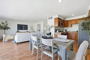 1012 E Osborn Rd, Phoenix, AZ 85014 - Photo 9