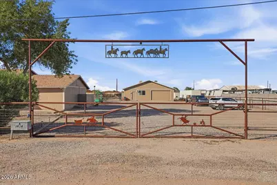 1414 W Ocotillo Road, San Tan Valley, AZ 85140 - Photo 3