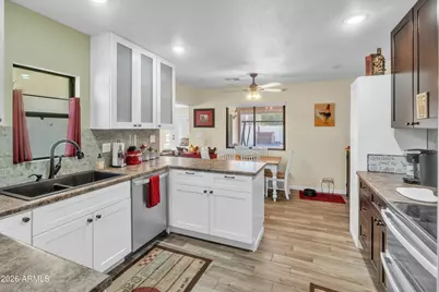 13201 N 64th Drive, Glendale, AZ 85304 - Photo 17