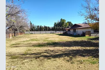 13201 N 64th Drive, Glendale, AZ 85304 - Photo 5