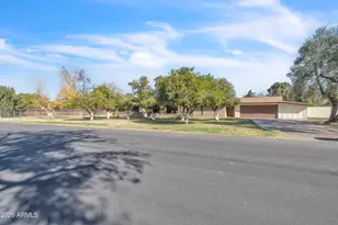 13201 N 64th Dr, Glendale, AZ 85304 - Photo 23