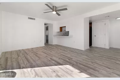 3033 E Devonshire Avenue #2005, Phoenix, AZ 85016 - Photo 15