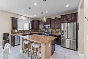 14901 W Dreyfus St, Surprise, AZ 85379 - Photo 13