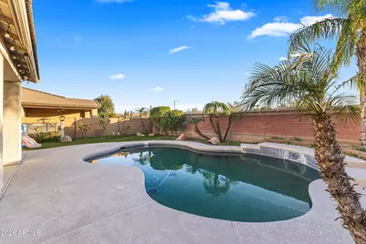 14901 W Dreyfus Street, Surprise, AZ 85379 - Photo 35