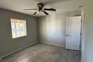 222 E Southgate Ave, Phoenix, AZ 85040 - Photo 21