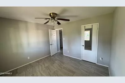 222 E Southgate Avenue, Phoenix, AZ 85040 - Photo 15