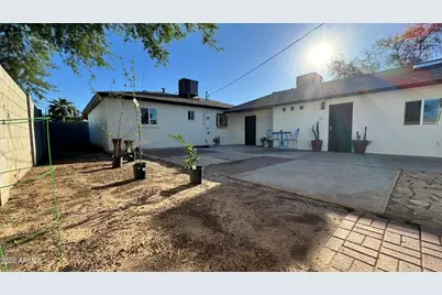 222 E Southgate Avenue, Phoenix, AZ 85040 - Photo 3