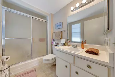 10837 W Santa Fe Drive, Sun City, AZ 85351 - Photo 17