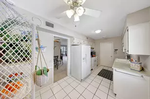 10837 W Santa Fe Dr, Sun City, AZ 85351 - Photo 9