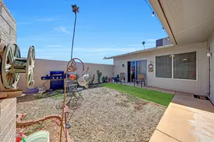 10837 W Santa Fe Dr, Sun City, AZ 85351 - Photo 23