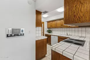 8135 N Central Ave, Phoenix, AZ 85020 - Photo 13