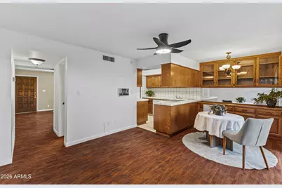 8135 N Central Avenue #4, Phoenix, AZ 85020 - Photo 9