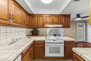 8135 N Central Ave, Phoenix, AZ 85020 - Photo 17