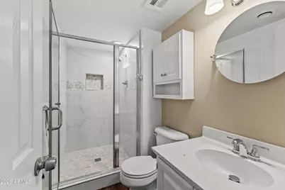 8135 N Central Avenue #4, Phoenix, AZ 85020 - Photo 21