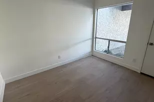 821 E Fern Dr S, Phoenix, AZ 85014 - Photo 13