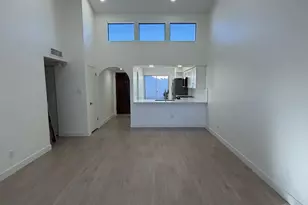 821 E Fern Dr S, Phoenix, AZ 85014 - Photo 5