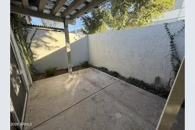 821 E Fern Drive S, Phoenix, AZ 85014 - Photo 9