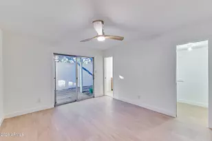 821 E Fern Dr S, Phoenix, AZ 85014 - Photo 15