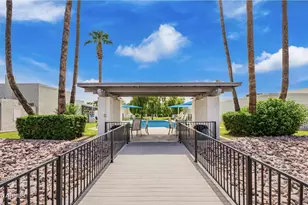 821 E Fern Dr S, Phoenix, AZ 85014 - Photo 25