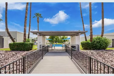 821 E Fern Drive S, Phoenix, AZ 85014 - Photo 15