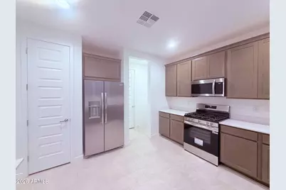 9741 W Catalina Drive, Phoenix, AZ 85037 - Photo 11