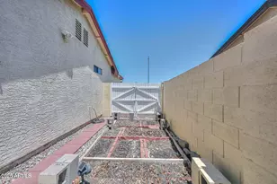 3005 E Danbury Rd, Phoenix, AZ 85032 - Photo 13