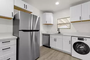 2334 W Morten Ave, Phoenix, AZ 85021 - Photo 13