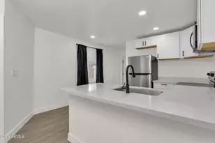 2334 W Morten Ave, Phoenix, AZ 85021 - Photo 63